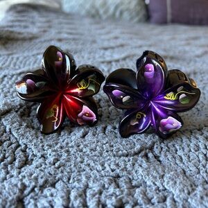 NWOT Floral Hawaiian Hair Clips